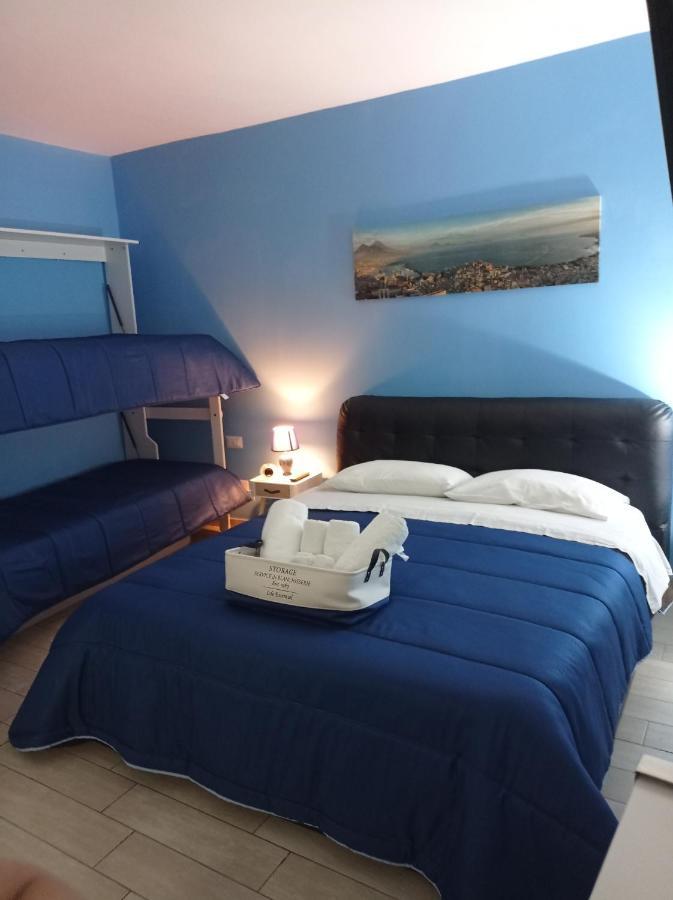Blue House Napoli Apartment ภายนอก รูปภาพ