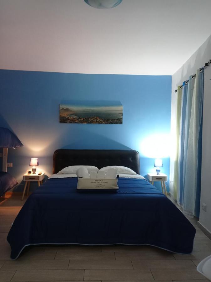 Blue House Napoli Apartment ภายนอก รูปภาพ